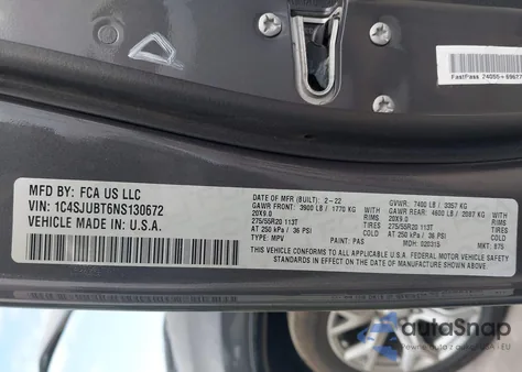 2022 Jeep Wagoneer Series Ii 4X2 from USA, damaged, VIN 1C4SJUBT6NS130672